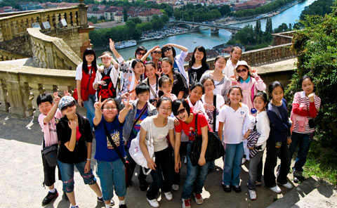 Shanghai Huangpu Youngster's Activity Center Spring Children's Choir