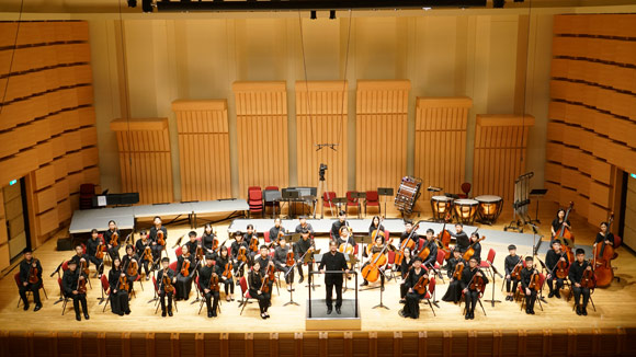 MoonString Symphony Orchestra MoonString Symphony Orchestra