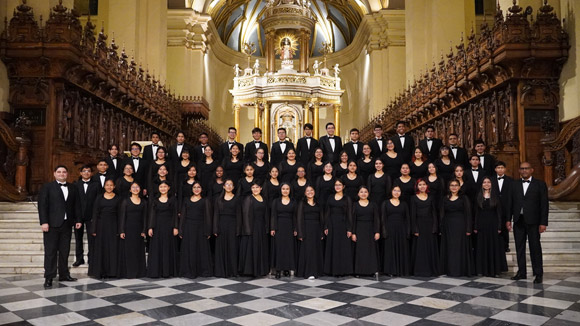 Coro Juvenil Sinfonia por el Perú